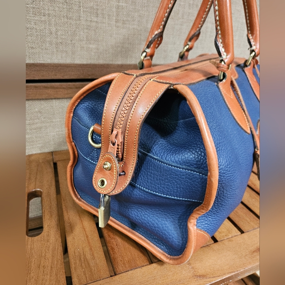 Vintage Dooney & Bourke Medium Gladstone Satchel - Picture 3 of 9